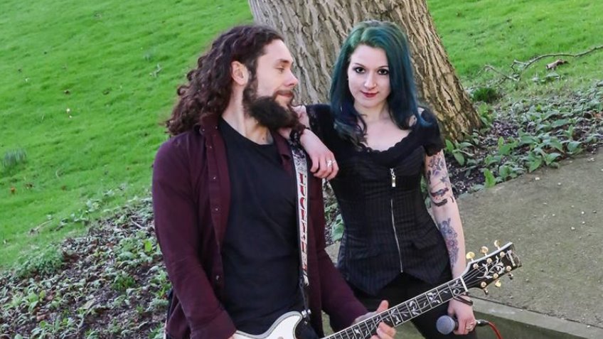 Help Under The Covers Rock Duo Fulfill 2018 Gigs A Music 3410